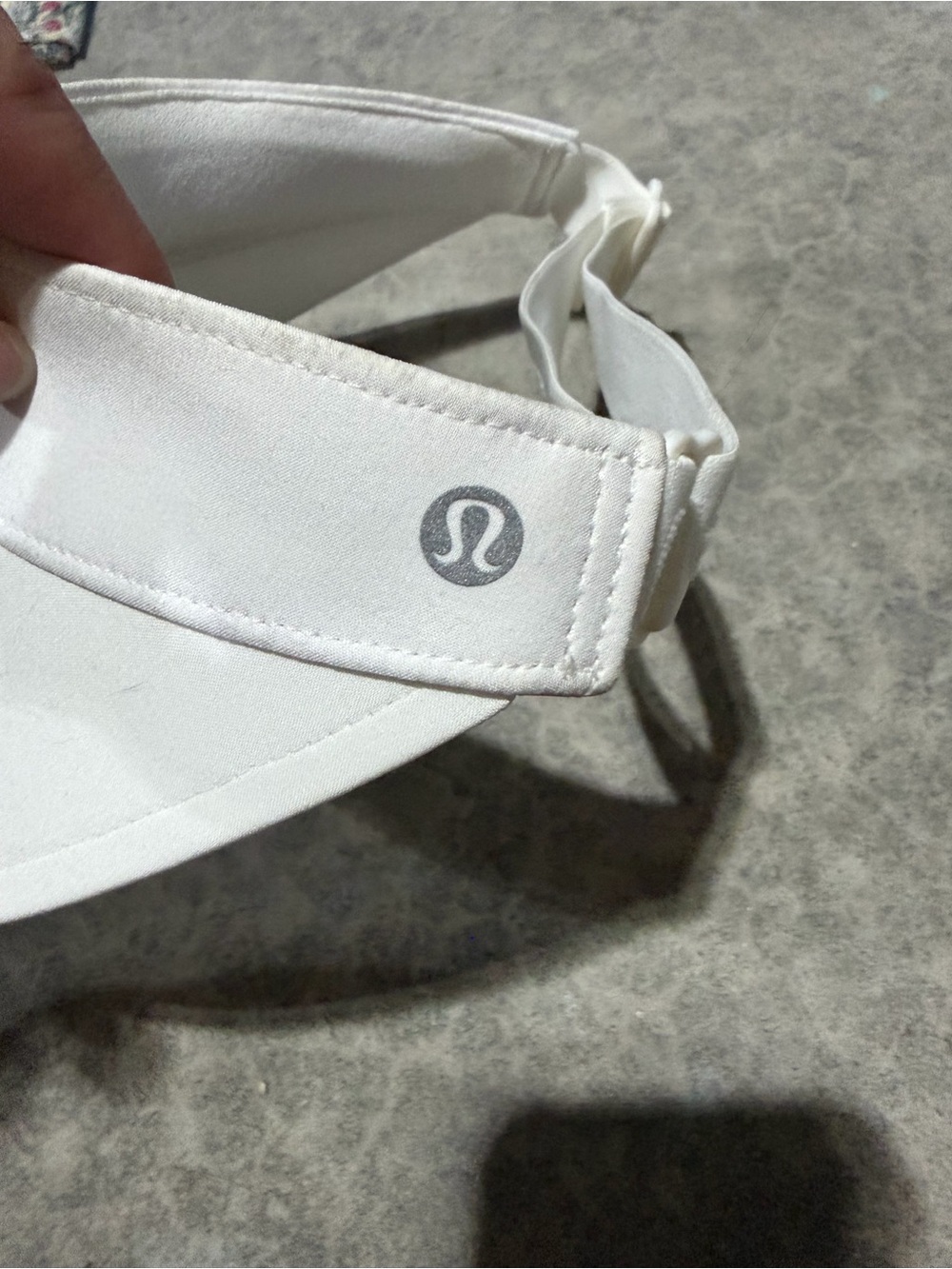 Lululemon visor - Picture 2 of 3